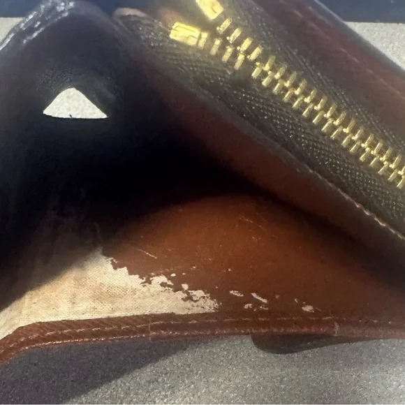 Authentic Louis Vuitton Compartment Wallet